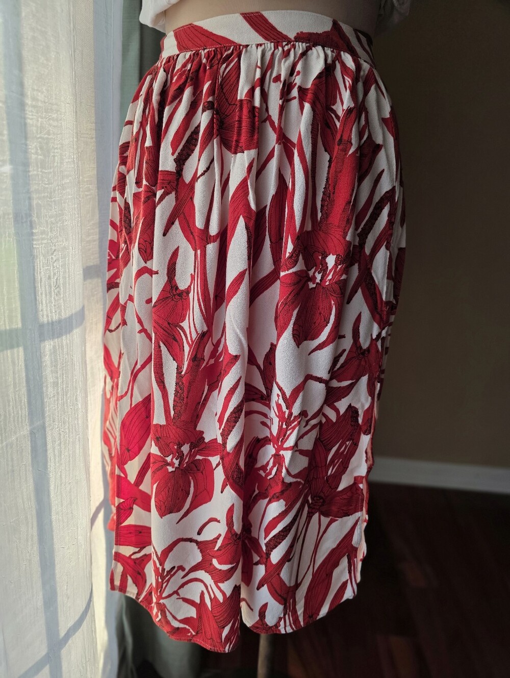 MNG by Mango Red Floral Midi Skirt High Waist Double Slit A-Line Resort Vacation